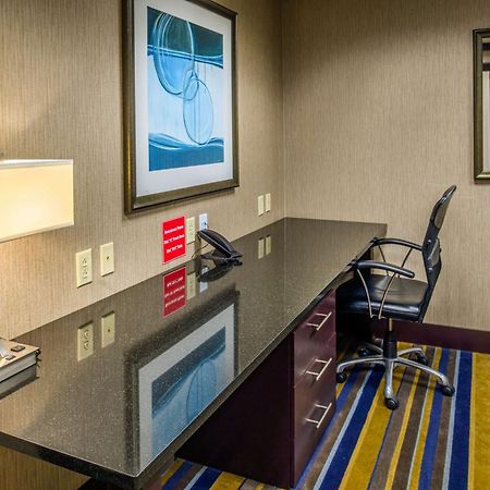 Embassy Suites By Hilton St Louis Airport Бриджтон Экстерьер фото